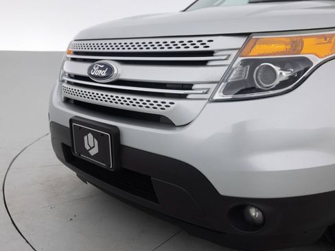 Used 2013 Ford Explorer XLT AWD/4WD image 16
