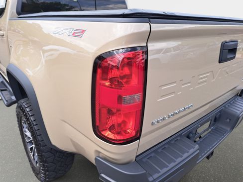 Used 2022 Chevrolet Colorado ZR2 AWD/4WD image 32