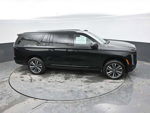New 2026 Cadillac Escalade ESV Sport image 35