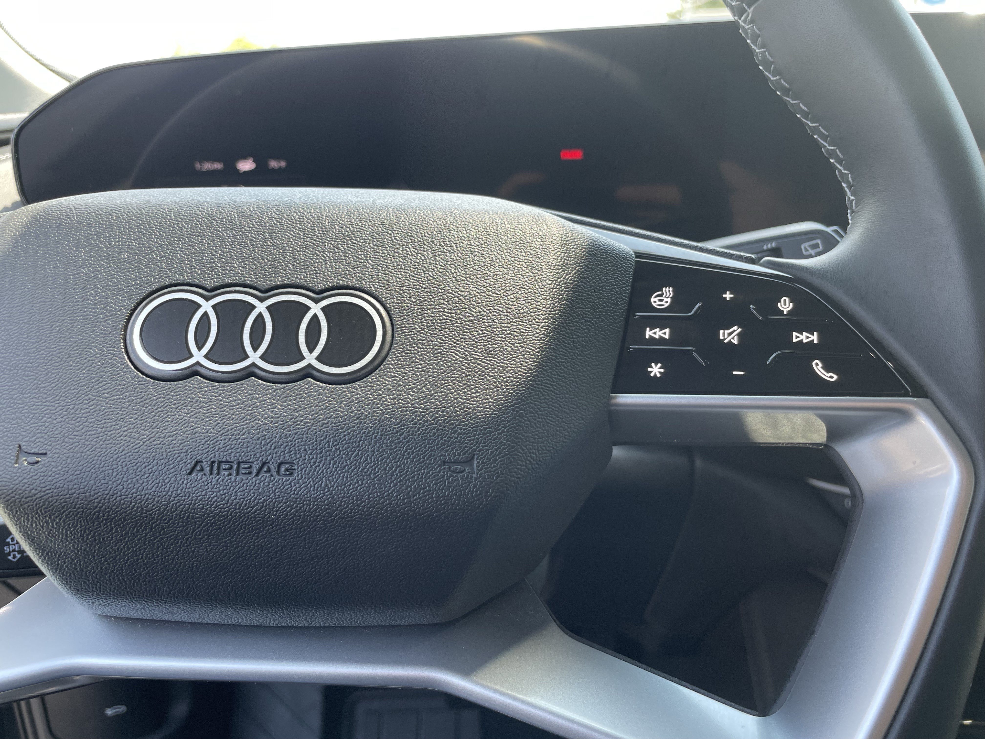 Used 2025 Audi Q5 Premium AWD/4WD image 27