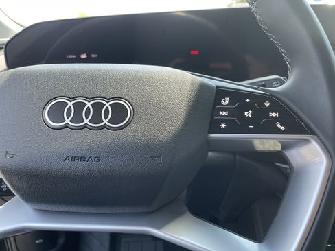 Used 2025 Audi Q5 Premium AWD/4WD image 27