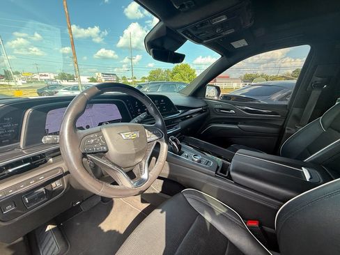 Used 2024 Cadillac Escalade Sport AWD/4WD image 14