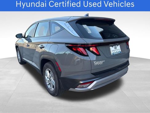 Certified 2025 Hyundai Tucson SE FWD image 7