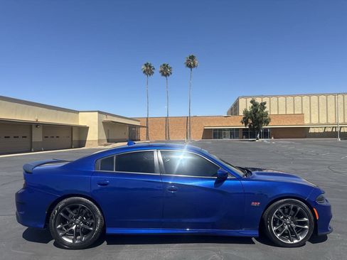 Used 2020 Dodge Charger Scat Pack RWD image 8