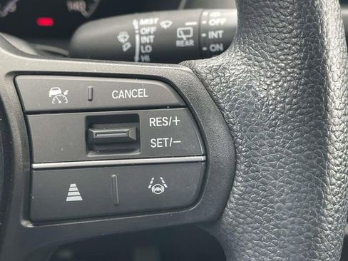 Used 2025 Honda HR-V LX image 19