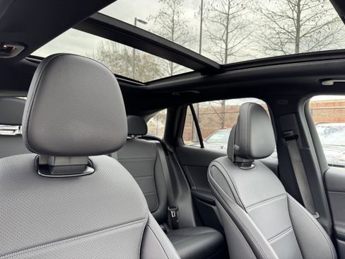 Certified 2025 Mercedes-Benz GLC 300 GLC 300 image 31