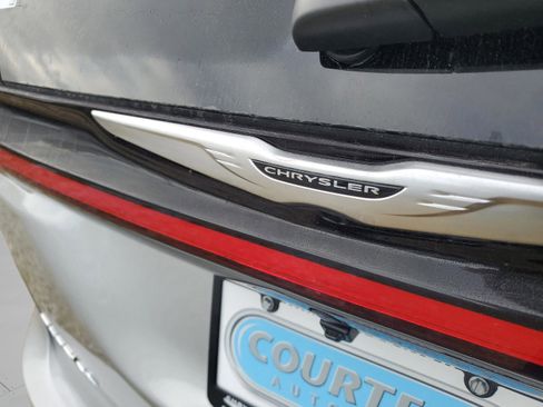 New 2026 Chrysler Pacifica Pinnacle image 27