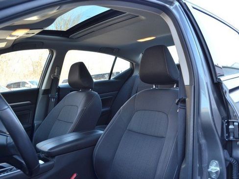 Used 2020 Nissan Altima 2.5 SV image 17