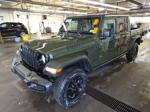Used 2022 Jeep Gladiator Sport AWD/4WD image 2