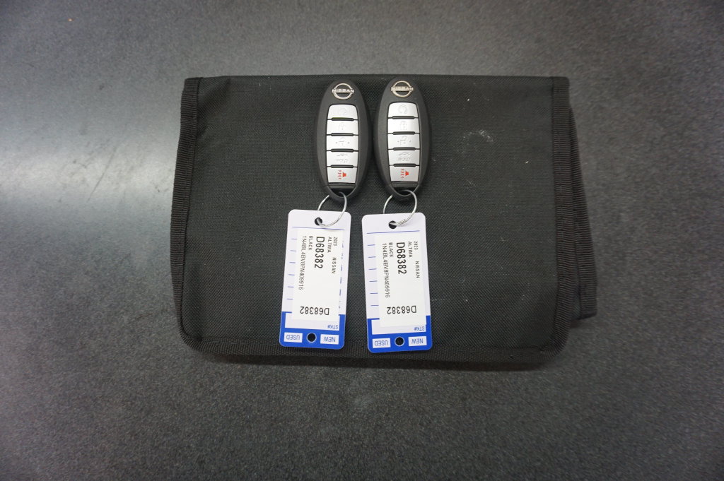 Used 2023 Nissan Altima 2.5 S FWD image 16