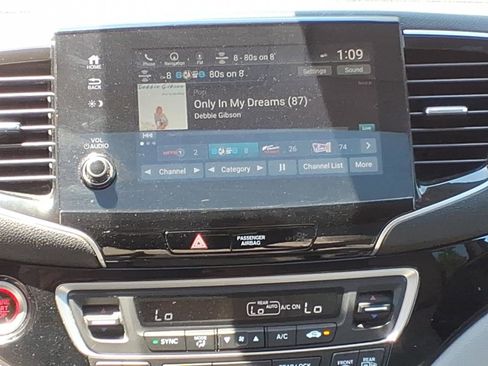 Used 2019 Honda Pilot Touring image 26
