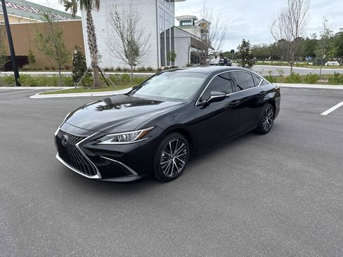 Used 2025 Lexus ES 350 w/ Premium Package FWD image 7