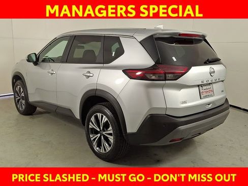 Used 2023 Nissan Rogue SV image 5