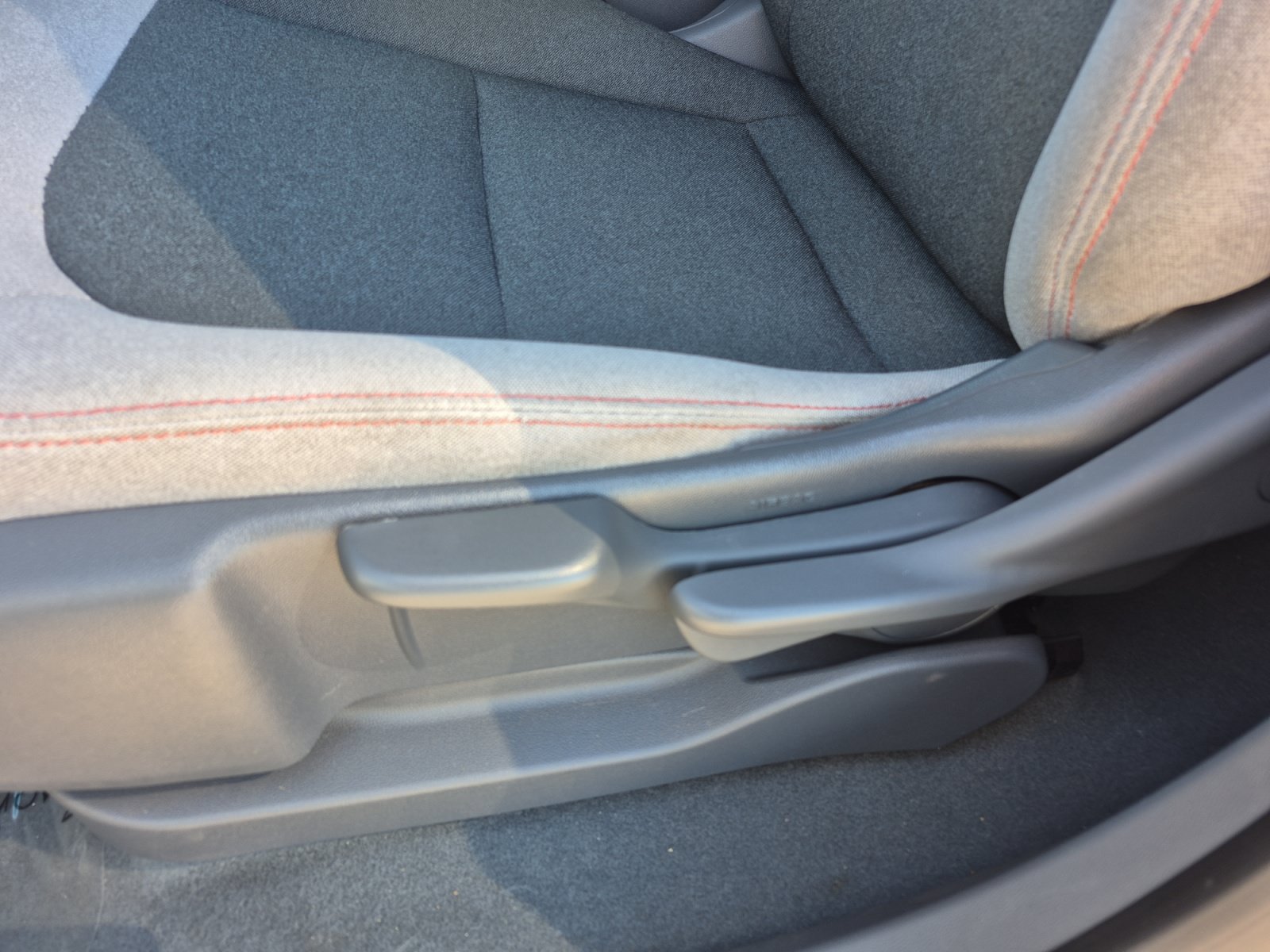Used 2017 Chevrolet Bolt LT FWD image 13