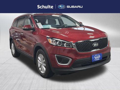 Used 2016 Kia Sorento FWD image 1