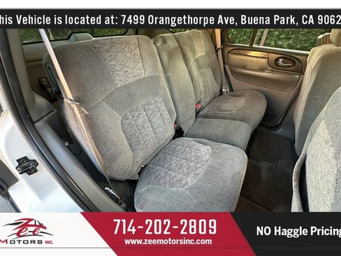 Used 2004 GMC Envoy SLE w/ Preferred Equipment Group RWD image 23