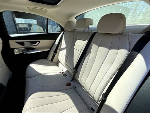 New 2026 Mercedes-Benz E 450 4MATIC Sedan image 10