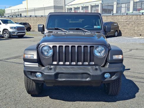 Used 2021 Jeep Wrangler Unlimited Sport AWD/4WD image 2