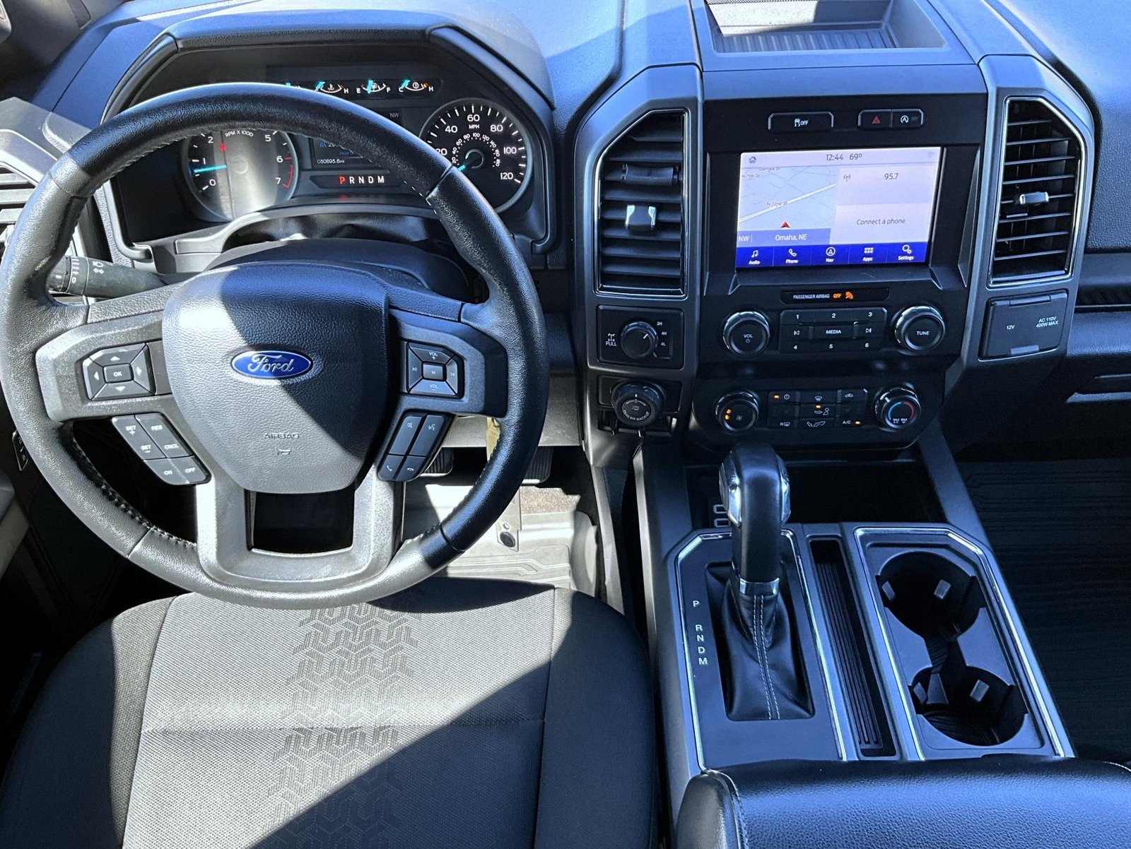 Used 2020 Ford F150 XLT w/ Equipment Group 302A Luxury AWD/4WD image 15