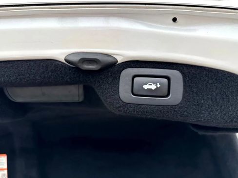 Used 2017 Lexus LS 460 w/ Comfort Package image 30