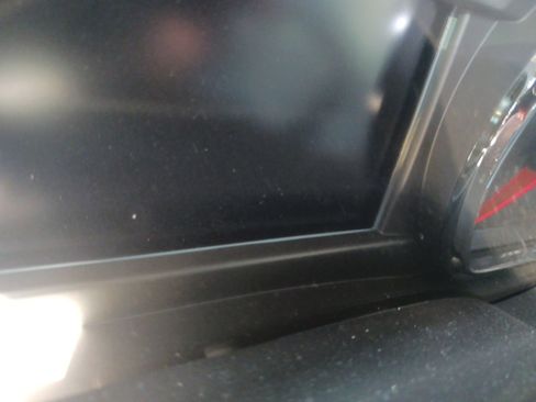 Used 2016 Chevrolet Suburban LS RWD image 6