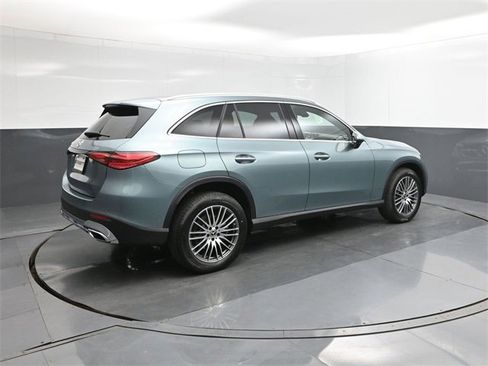 New 2026 Mercedes-Benz GLC 300 image 11