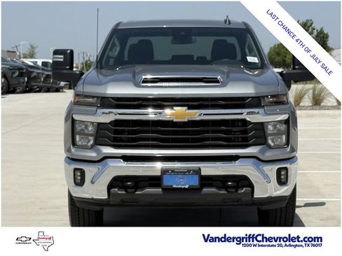Certified 2025 Chevrolet Silverado 3500 LT w/ Safety Package AWD/4WD image 9