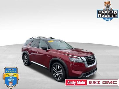 Used 2025 Nissan Pathfinder Platinum