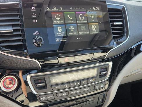 Used 2019 Honda Pilot Touring image 28