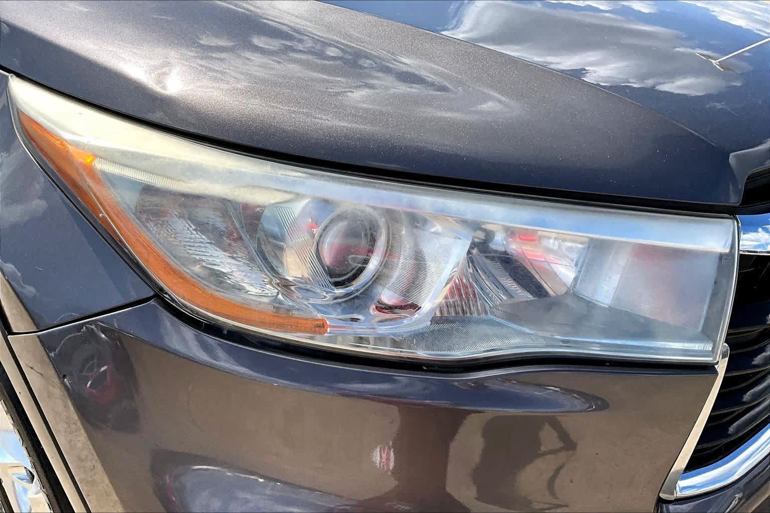 Used 2015 Toyota Highlander XLE FWD image 28