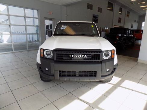 Used 2024 Toyota Land Cruiser 1958 image 2