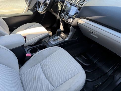 Used 2017 Subaru Forester 2.5i Premium w/ All-Weather Package AWD/4WD image 27