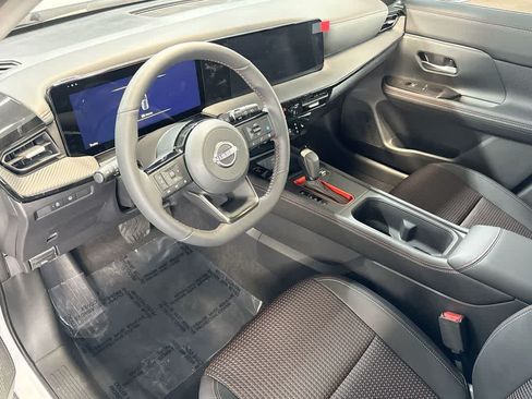 Used 2026 Nissan Kicks SR w/ SR Premium Package AWD/4WD image 13