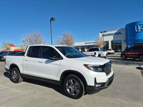 Certified 2025 Honda Ridgeline TrailSport image 8