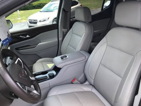 Used 2019 GMC Acadia SLT image 11