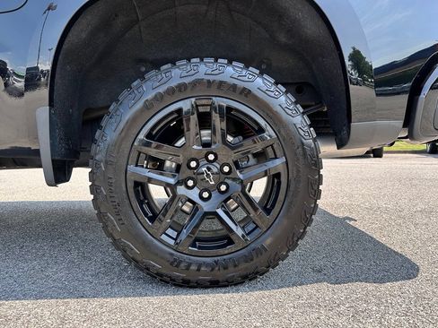 Used 2021 Chevrolet Silverado 1500 LT Trail Boss w/ Convenience Package II AWD/4WD image 46