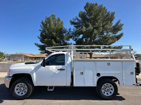 Used 2013 Chevrolet Silverado 3500 W/T image 1