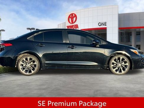 Certified 2023 Toyota Corolla SE image 3