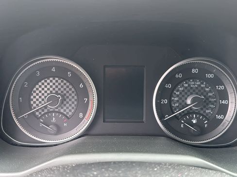 Used 2020 Hyundai Elantra Limited image 17