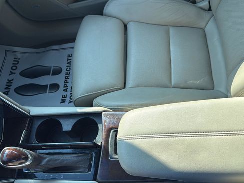 Used 2013 Cadillac XTS Luxury w/ Driver Awareness Package FWD image 15