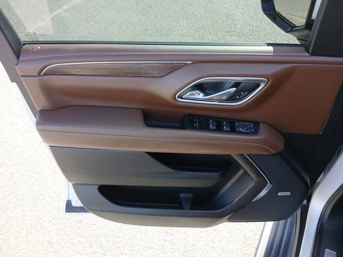 Used 2023 Chevrolet Tahoe High Country w/ Advanced Technology Package image 23