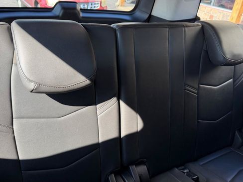 Used 2019 Cadillac Escalade ESV Luxury RWD image 29
