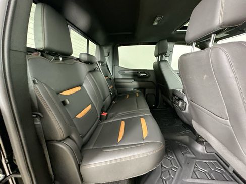 Used 2023 GMC Sierra 1500 AT4 w/ AT4 Premium Package AWD/4WD image 38