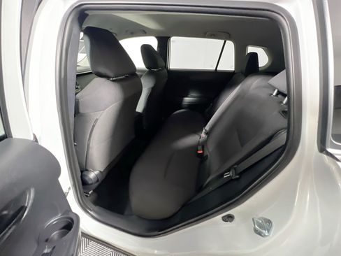 Used 2023 Toyota Corolla Cross LE AWD/4WD image 29