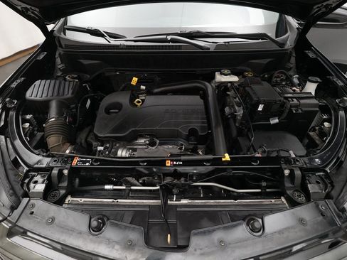 Used 2023 Chevrolet Equinox RS image 3