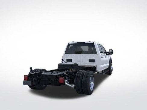 New 2025 Ford F450 XL w/ XL Chrome Package image 11