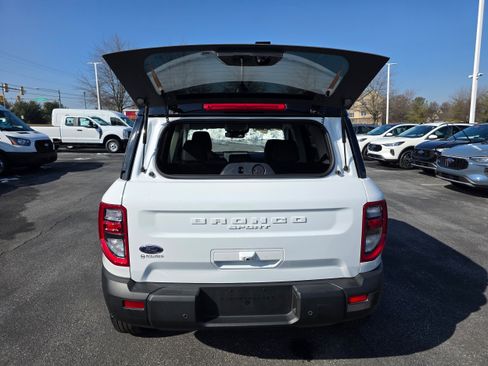 Certified 2025 Ford Bronco Sport Outer Banks w/ Outer Banks Tech Package+ image 9