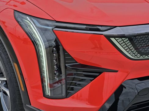 New 2026 Cadillac Optiq Sport 1 RWD image 9