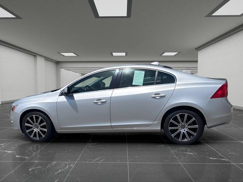 Used 2018 Volvo S60 T5 Inscription Platinum AWD/4WD image 8