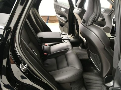 Used 2022 Volvo XC60 B5 Momentum w/ Protection Package Premier image 37